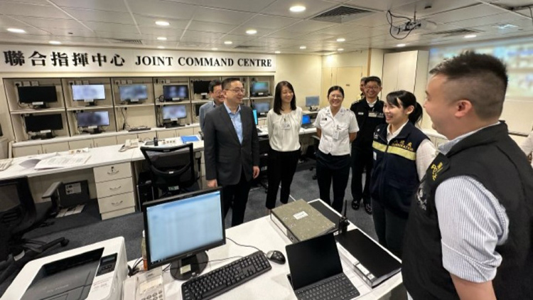入境處：長假期各管制站運(yùn)作大致順暢 籲市民預(yù)早計(jì)劃行程