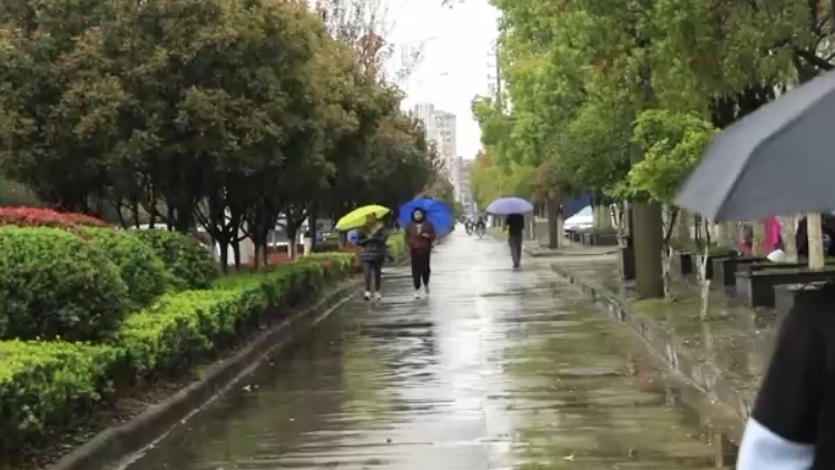 中央氣象臺：中東部大風(fēng)降溫天氣來襲，江南等地雨水多多
