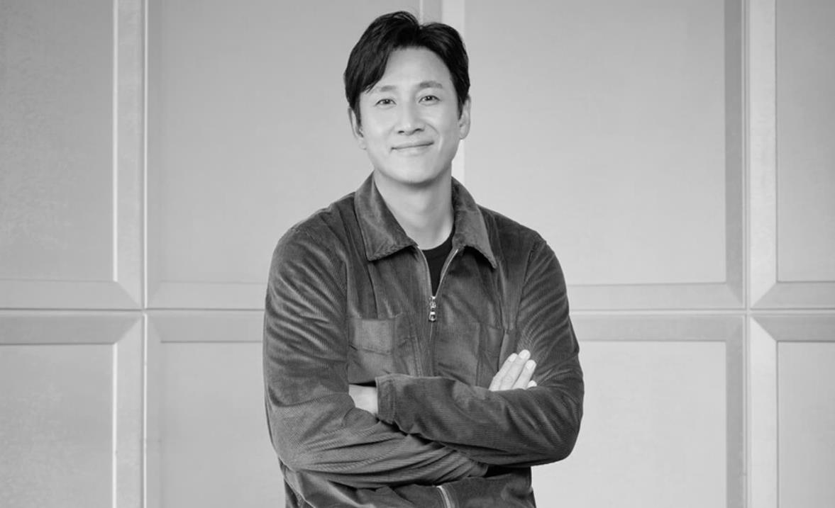 韓國(guó)演員李善均疑燃炭自殺去世 此前因涉毒被調(diào)查