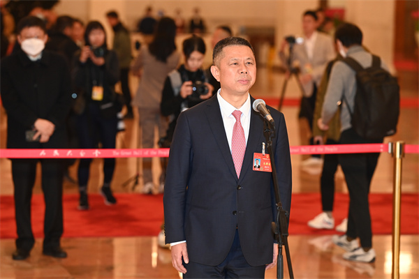 高紀凡代表：堅定自主創(chuàng)新 爭當中國光伏高質(zhì)發(fā)展探路者
