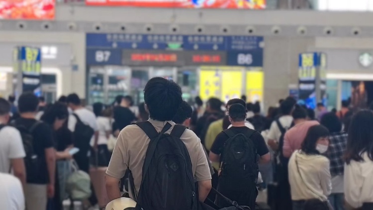 ?「五一」假期中國(guó)國(guó)內(nèi)旅遊出遊2.95億人次