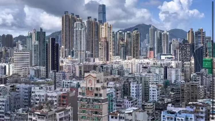 【港樓】團結(jié)香港基金：撤辣及首季暫停賣地 一手私宅潛在供應回落  