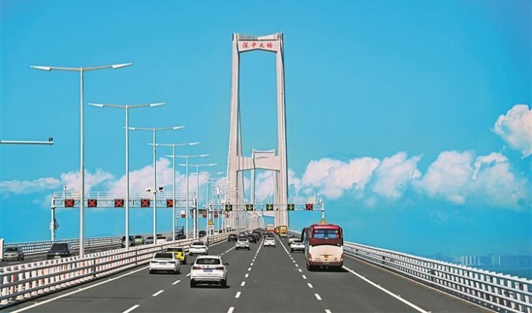 深中通道車流總量300萬(wàn)車次 將增多項(xiàng)旅遊服務(wù)