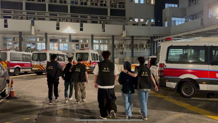 網(wǎng)上租私樓車位付款後被騙 4人損失22萬(wàn) 警拘2男女