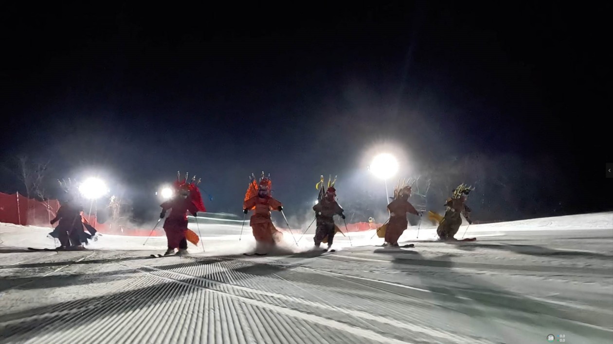 當(dāng)吉林滑雪勝地遇見京劇國粹  才是國潮的正確打開方式