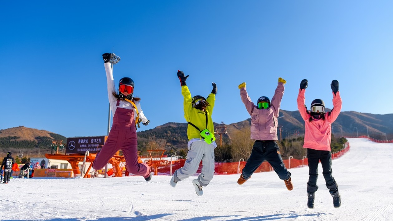 營(yíng)口何家溝滑雪場(chǎng)新雪季活動(dòng)豐富多彩 誠(chéng)邀冰雪愛好者共襄盛舉