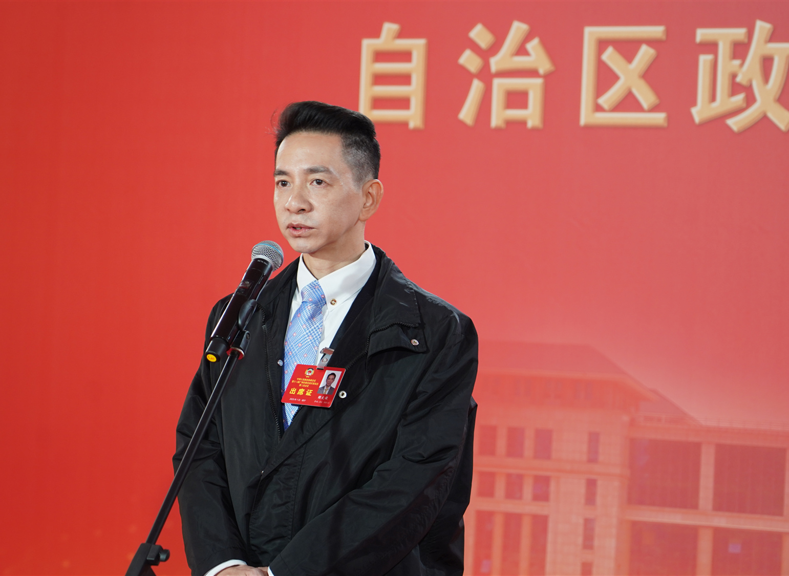 賴文俊委員：看到廣西河池的牛肉能在香港出售我很開心！