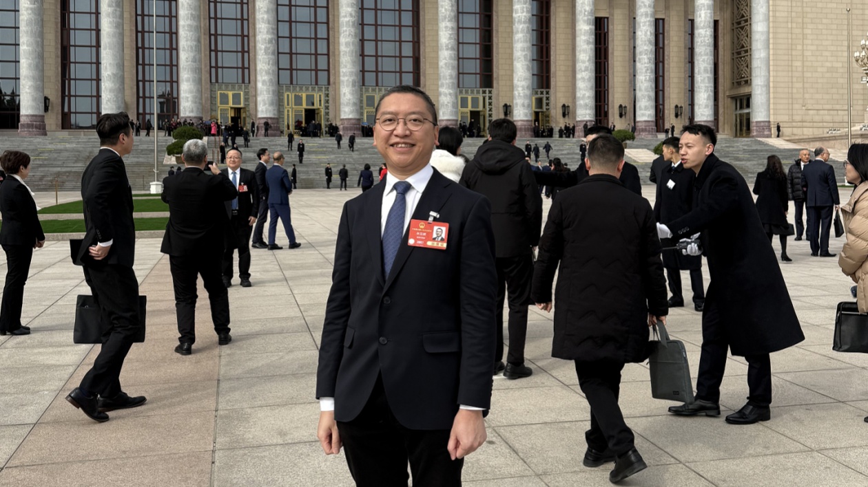全國港區(qū)人大代表林至穎：籲人類遺傳資源監(jiān)管體制更嚴謹科學(xué)