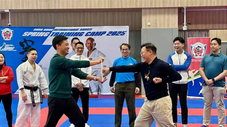 張國鈞出席國際空手道訓(xùn)練營活動(dòng)  冀各地好手與香港健兒砥礪切磋