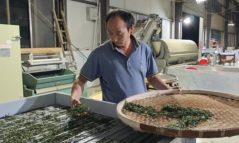 傳承與創(chuàng)新並舉 皖休寧茶業(yè)機(jī)械化賦能傳統(tǒng)工藝提質(zhì)增效
