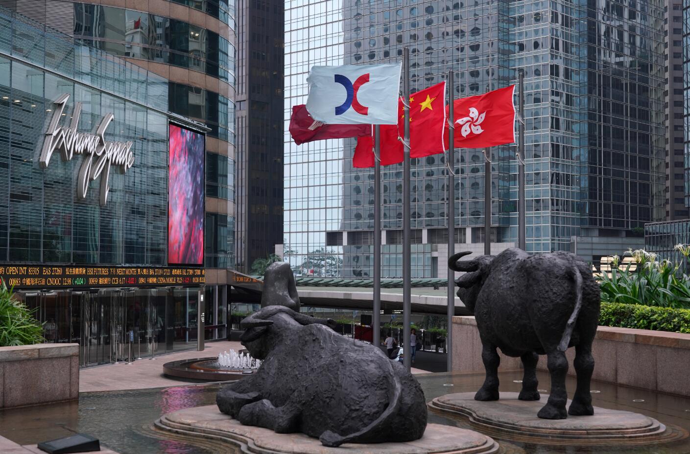 【財通AH】超七成主動權(quán)益基金加倉港股